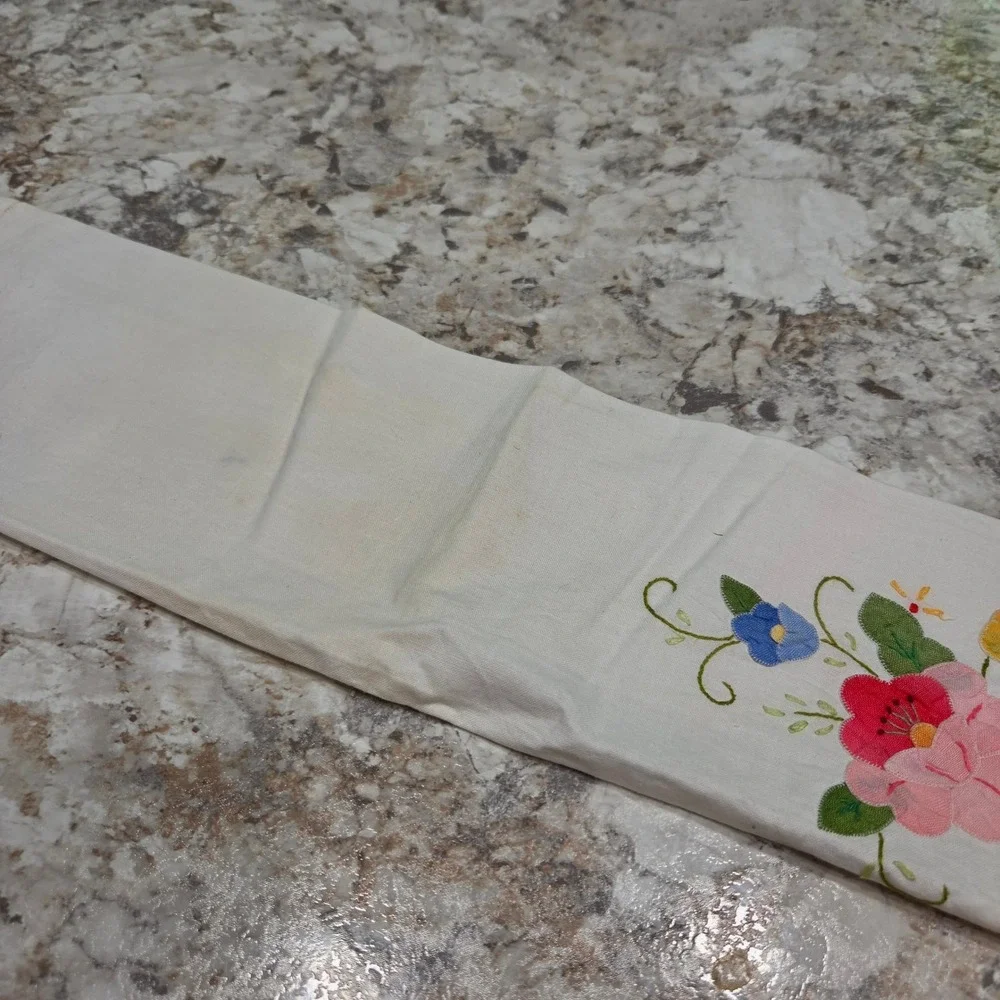 Vintage‎ Linen Tea Towel Pink Floral Hand Embroidered White Kitchen Decor